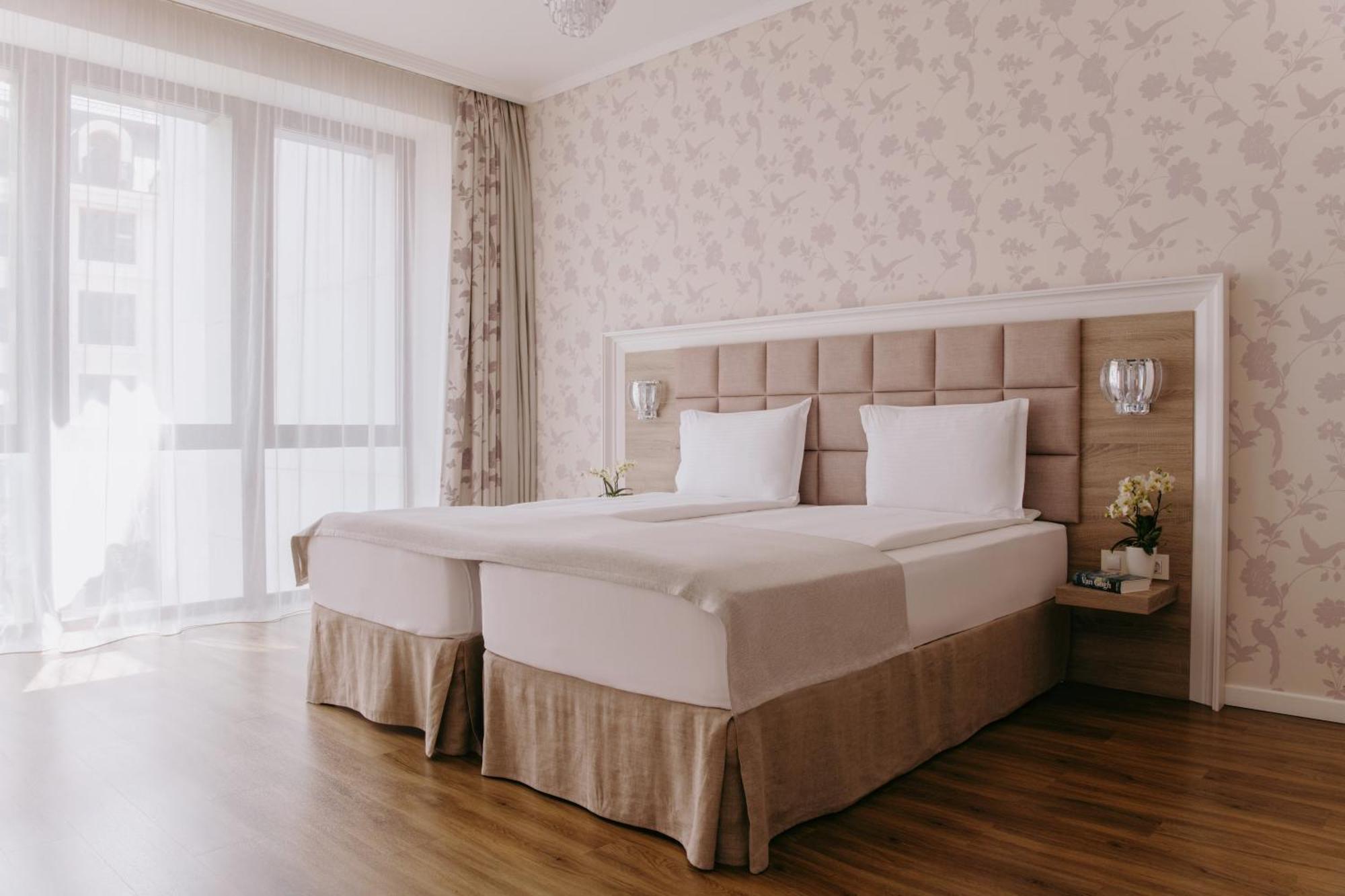 Impresamente Art Hotel Sofia Esterno foto